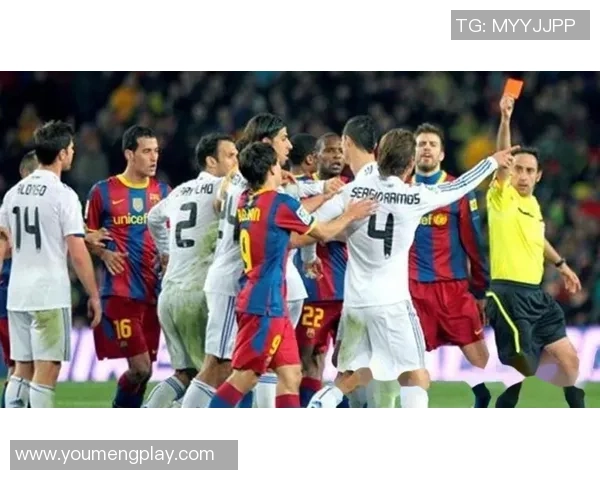 巴萨与皇马热身赛精彩对决回顾七月末的经典对抗战