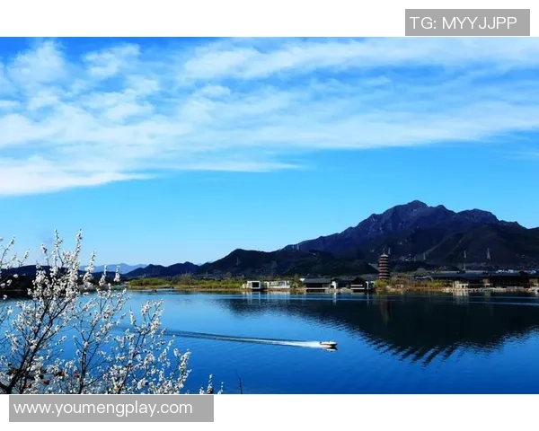 北京怀柔:体育赛事赋能文旅交融,青少年帆船赛点亮雁栖湖金秋